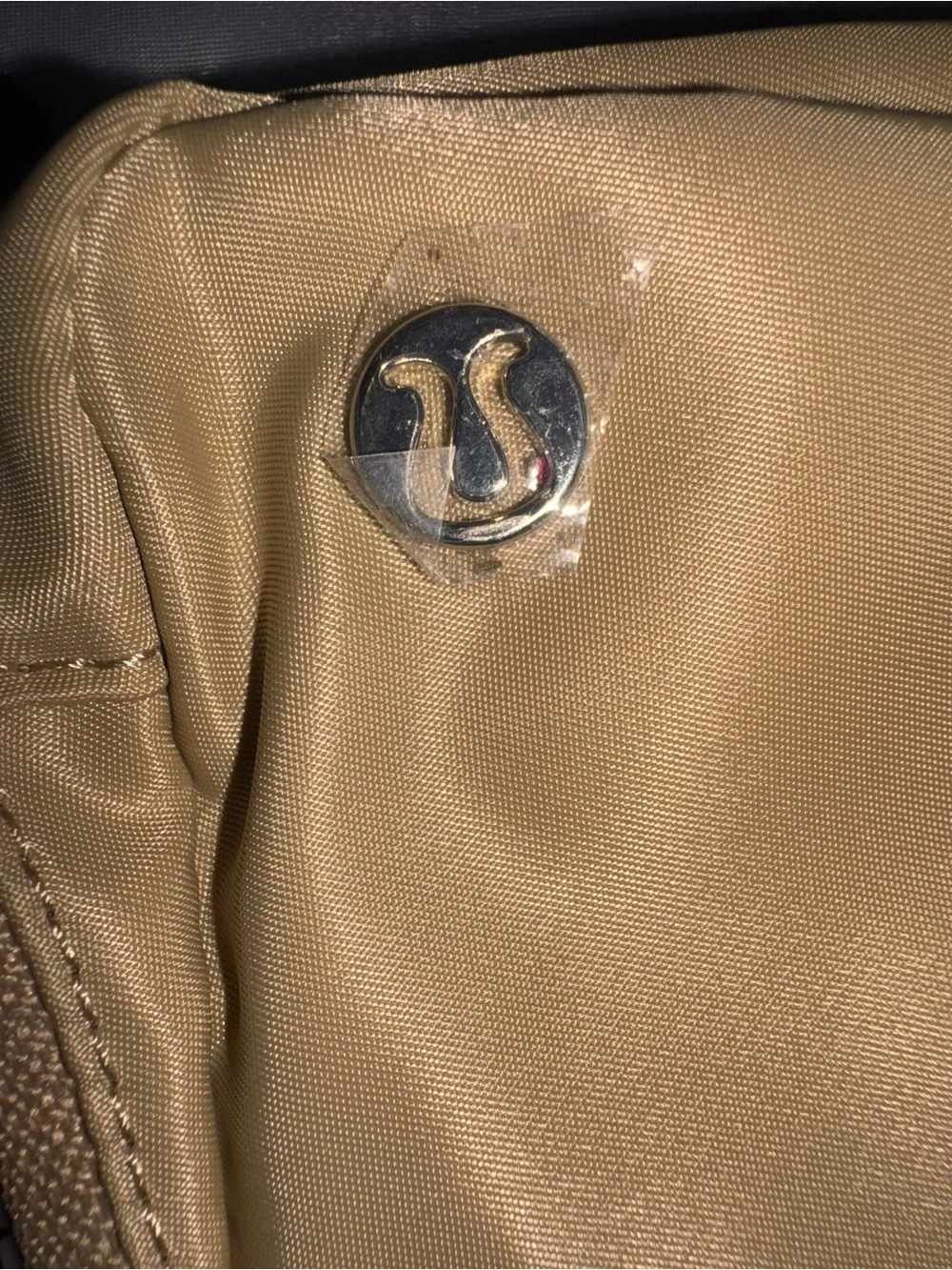 Lululemon everywhere belt bag in light tan